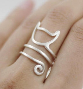 Long Tail Cat Ring